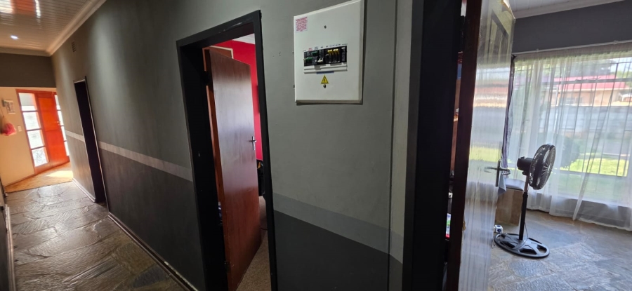 3 Bedroom Property for Sale in Declercqville North West